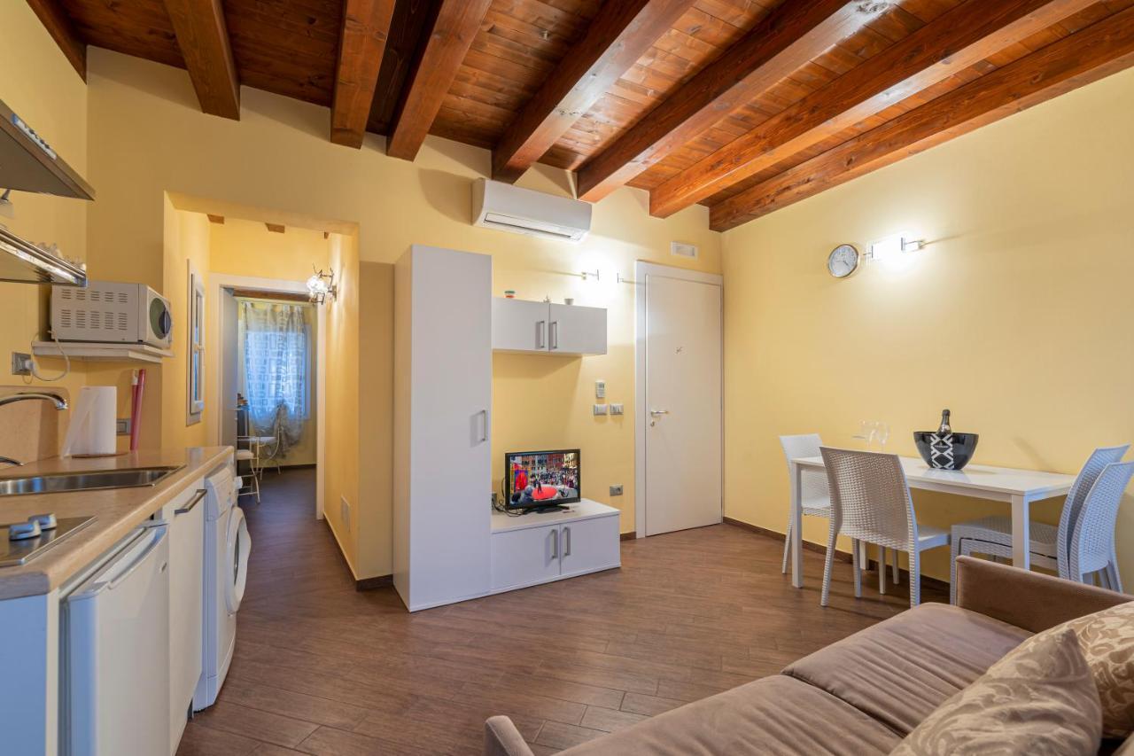 Piccola Venezia Apartments キオッジャ エクステリア 写真