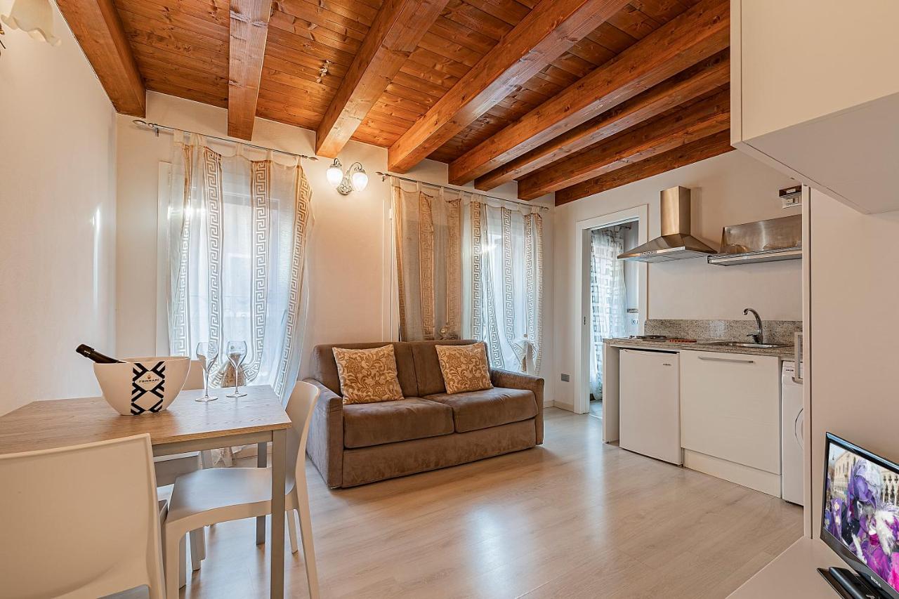 Piccola Venezia Apartments キオッジャ エクステリア 写真